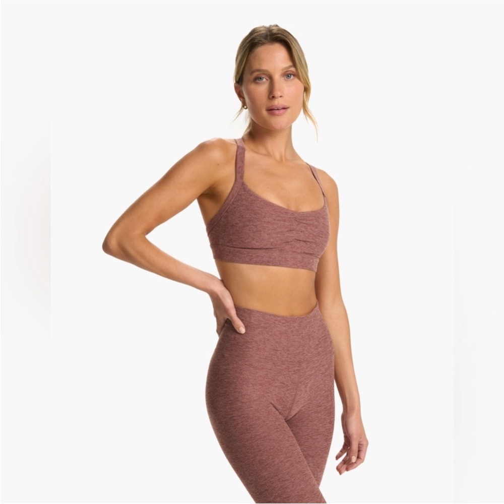 VUORI $70 ELEVATION RUCHED BRA DUSTY ROSE
